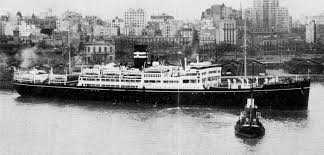 O mais curioso navio do “Cemitério do Pacífico”